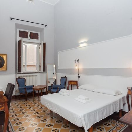 Palazzo Del Duca Piazza Navona Guest House Рим Екстериор снимка