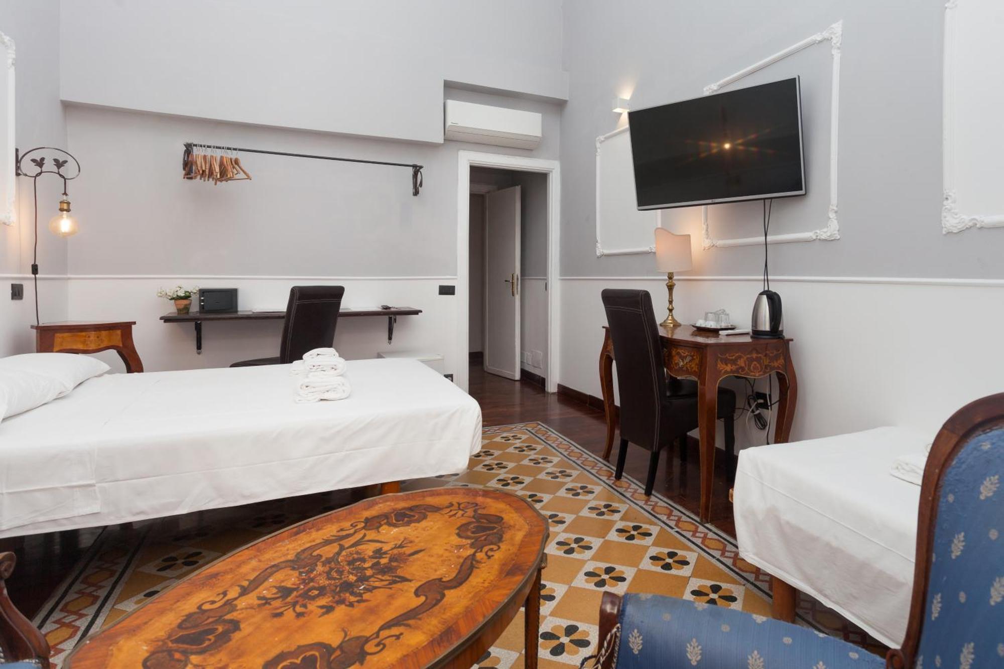 Palazzo Del Duca Piazza Navona Guest House Рим Екстериор снимка