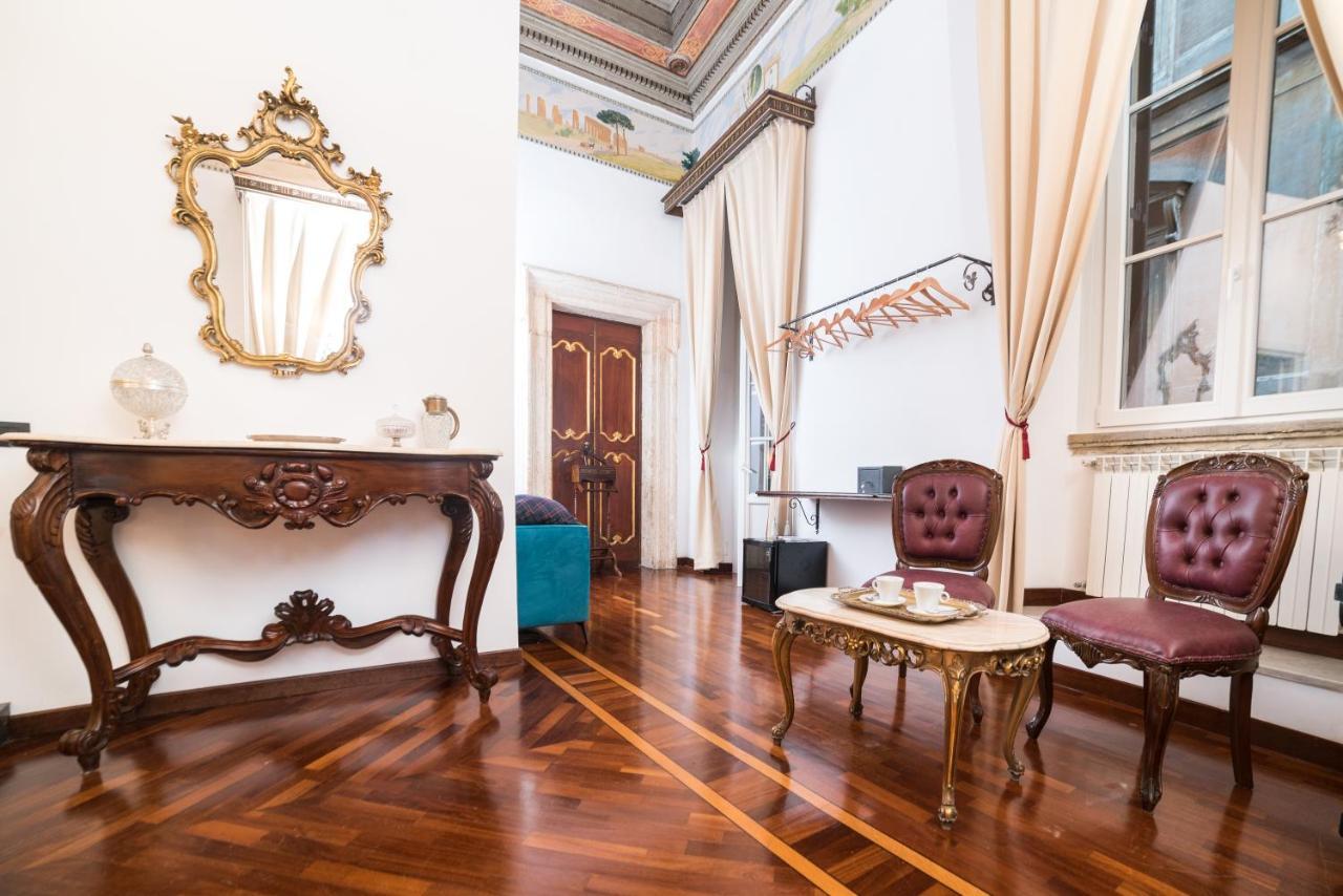 Palazzo Del Duca Piazza Navona Guest House Рим Екстериор снимка