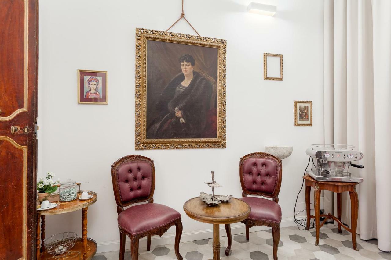 Palazzo Del Duca Piazza Navona Guest House Рим Екстериор снимка